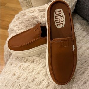 Hey Dude Womens  Tan Slip-On Loafers